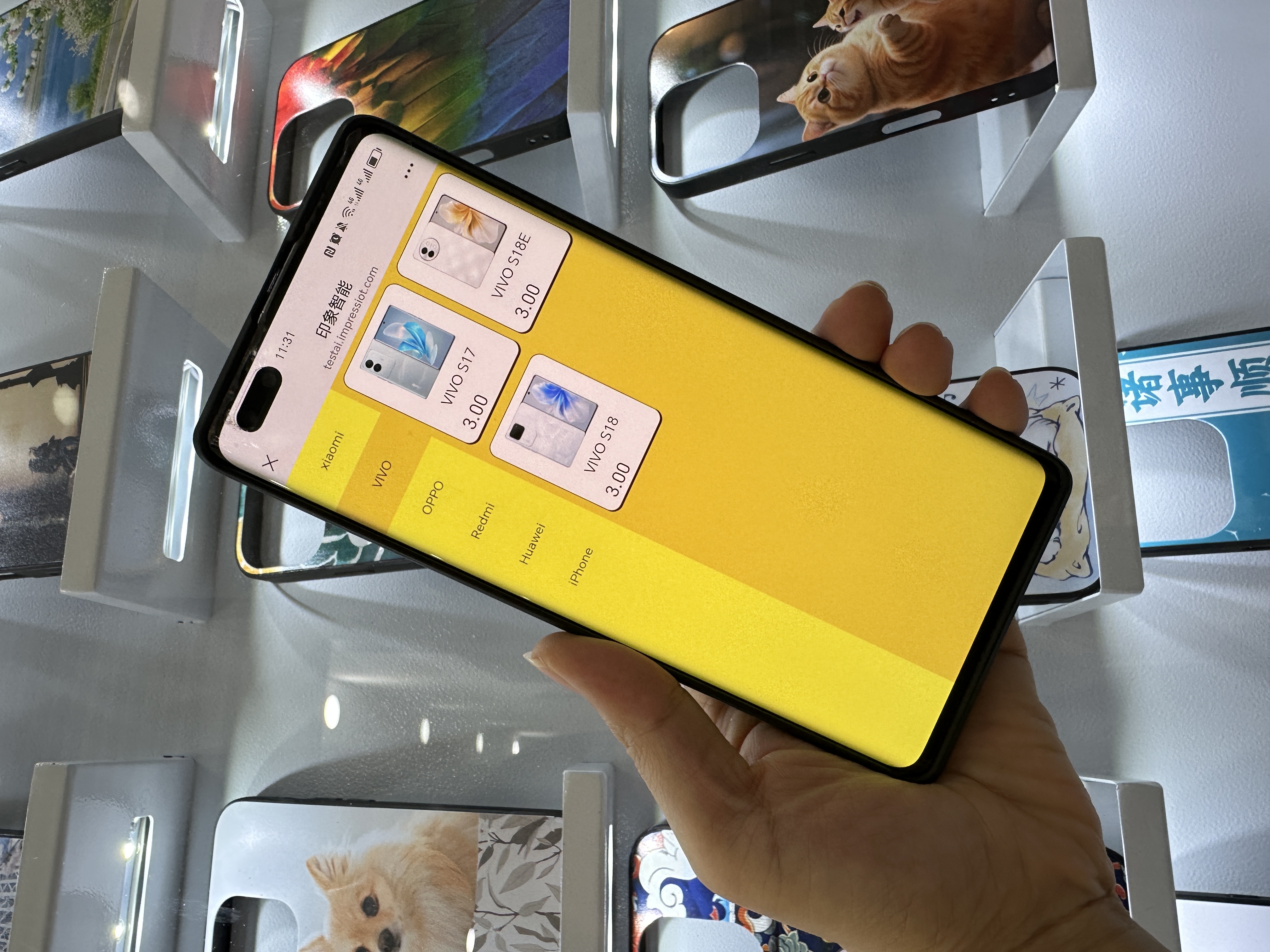 phone-case-vending-machine-15