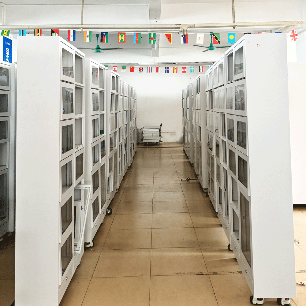 pharmacy-vending-machine-4