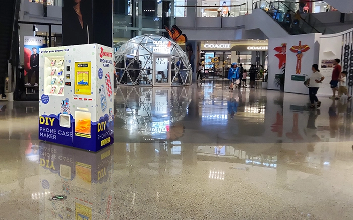 phone case vending machine-28