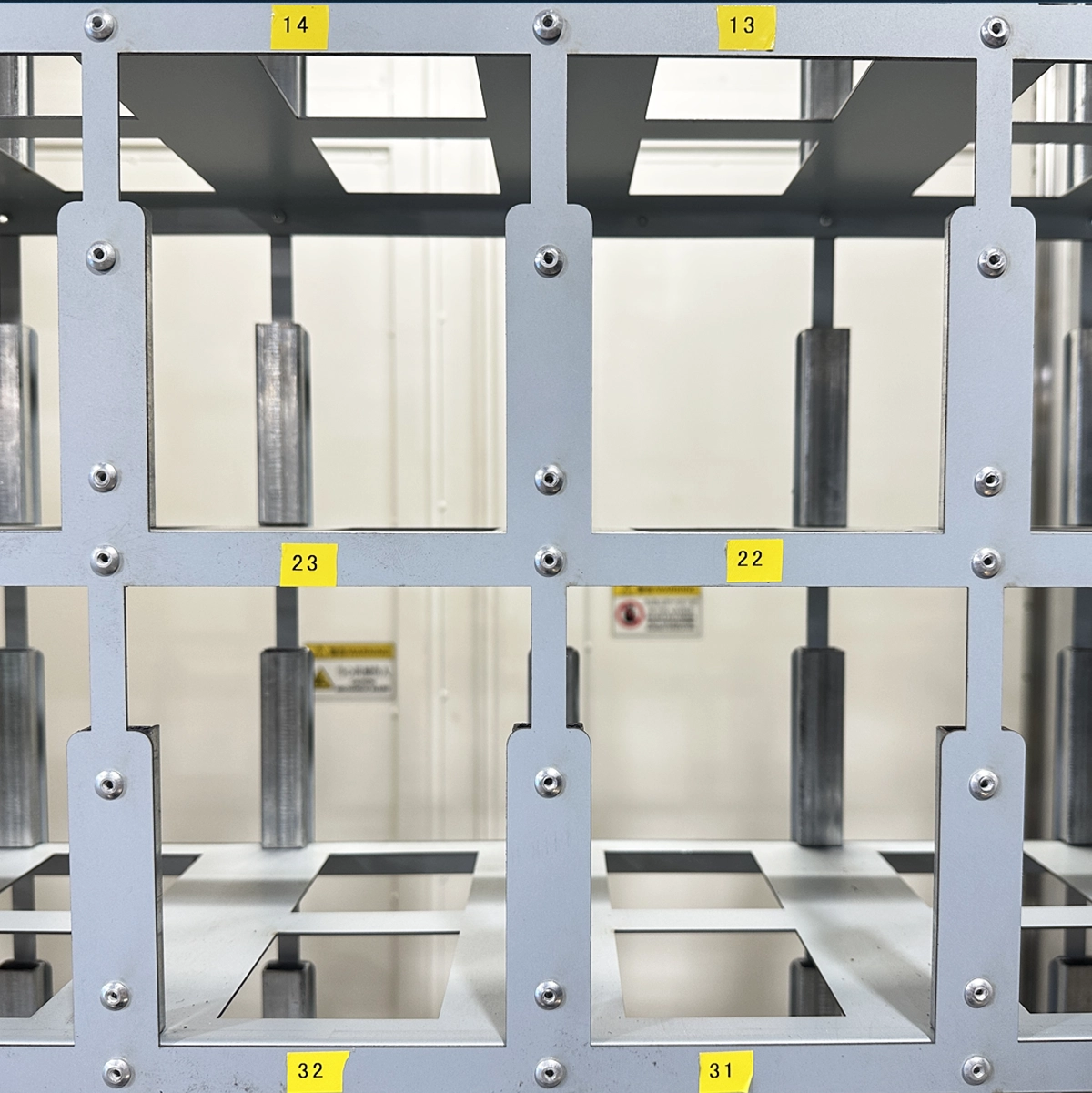 phone case vending machine-6