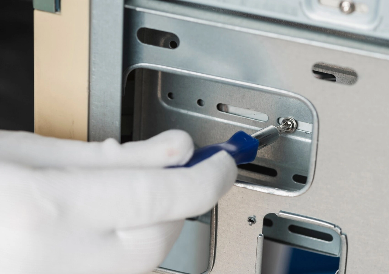 Vending machine maintenance