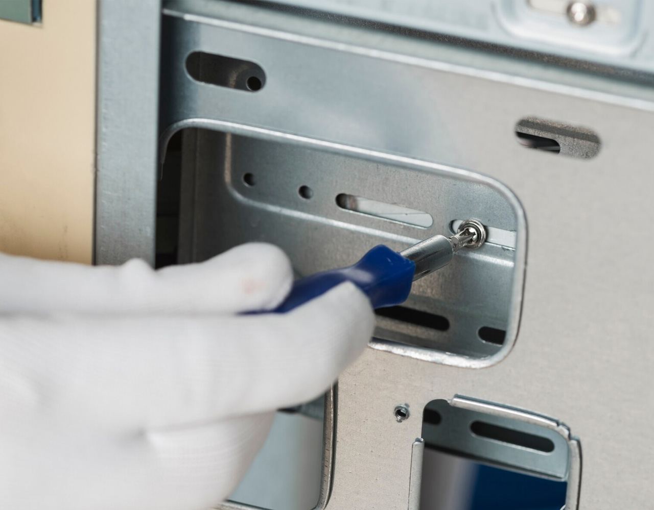 Vending machine maintenance